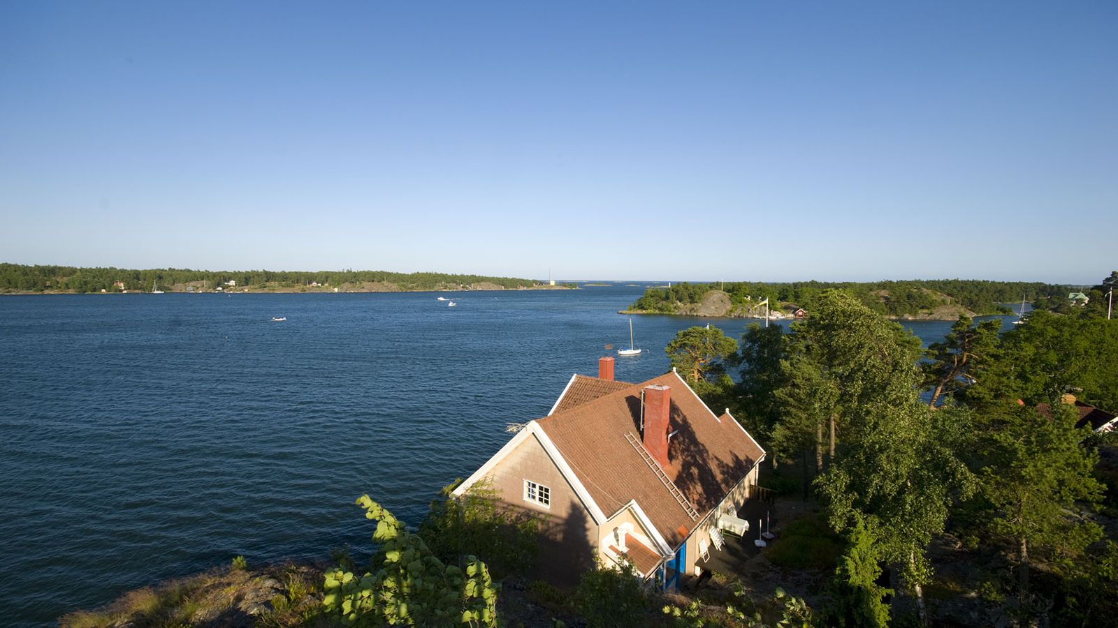 Utsikt från Arkösund över fjärden och skärgårdens öar